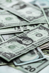 在客厅里吃我的奶